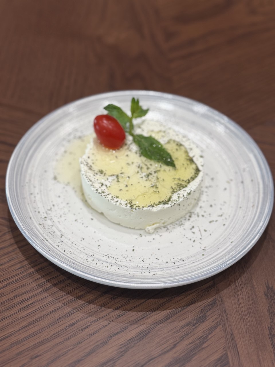 Labneh With Garlic